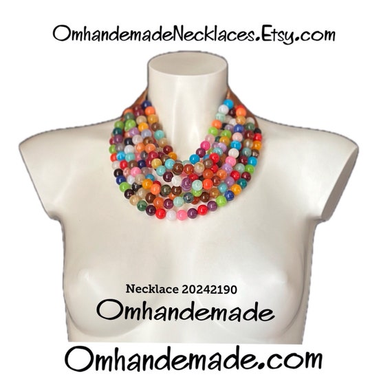 20242190 Colorful necklace, bib necklace, multi-strand necklace, layered necklace, relief necklace, collar necklace and leather closure