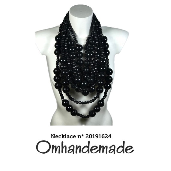 20191624 Black necklace wood necklace gag necklace maxi necklace multistrand layered relief chunky necklace with big beads