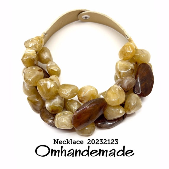 20232123 Beige and brown necklace, stones necklace, bib necklace multilayer choker necklace embossed maxi necklace with leather collar