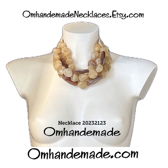 20232123 Beige and brown necklace, stones necklace, bib necklace multilayer relief choker necklace maxi necklace with leather collar