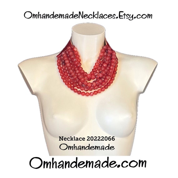 20222066 red necklace, multi-strand necklace, layered choker necklace, relief necklace, leather collar necklace, maxi bib necklace