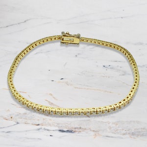 Diamond Tennis Bracelet in 14k Solid Yellow Gold (1.65 ct. tw.) 2.15 mm tennis bracelet high quality