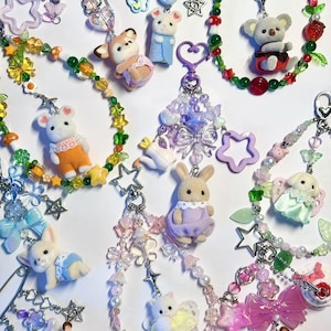 Chaveiro Sylvanian Families com Miçangas: Pingente de Animal Feito à Mão, Edição Limitada