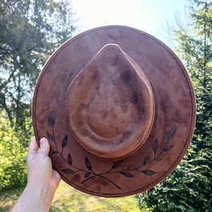 Hand Burned Brown Wide Brim Hat for Women, Floral and Vines design on top of brim and under Brim