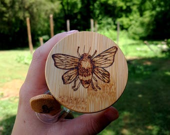 Wood Burned Bee  Glass Jar with Spoon (8 Oz)