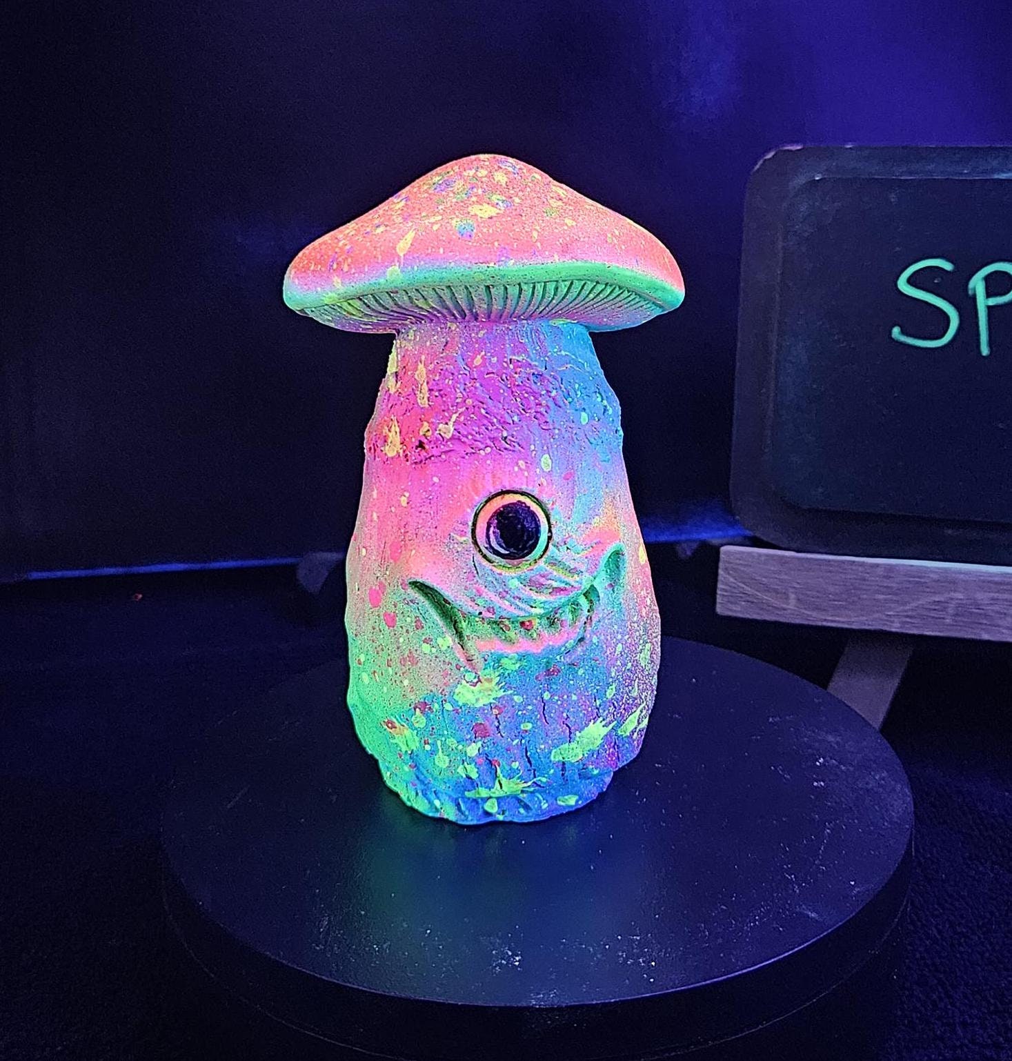 Psychedelic Sculpture - Etsy Canada