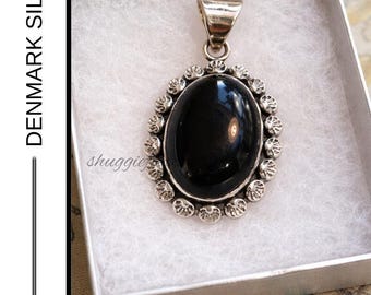 Precio de venta sugerido: 78 / Colgante vintage de plata de ley 925 con ónix negro / Envío el mismo día