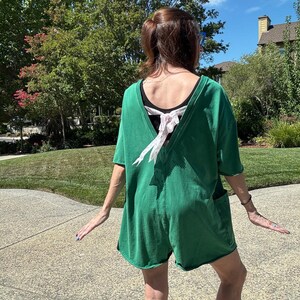 Precio de venta sugerido: 60 / Mono corto Free People FP Movement Hot Shot / Talla S-M / Verde Heritage imagen 6