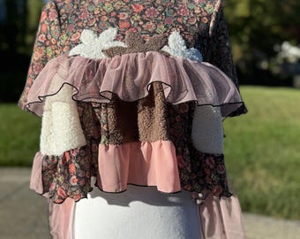 Blusa Baby Doll de punto elástico floral, reciclada y hecha a mano, de Shuggie, talla S