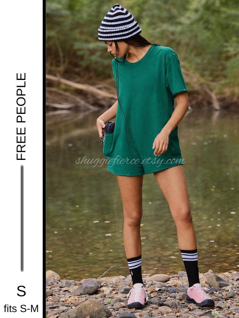 Precio de venta sugerido: 60 / Mono corto Free People FP Movement Hot Shot / Talla S-M / Verde Heritage imagen 1
