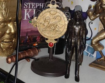 GABRIEL KNIGHT - 15 cm tall figure + LAMP + Talisman of the Ritter Family - Fan Art - 3D Printed Lampshade - Litophanes - Sierra