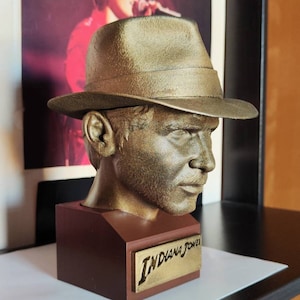 INDIANA JONES Fan Art - Bust - 3D Printed - 20 cm approximately or height of your choice - Lucasfilm