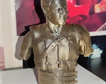 MAXIMUM TENTH MERIDIUS - Fan Art - Bust 3D Printed - 17 cm tall - Gladiator - Crowe