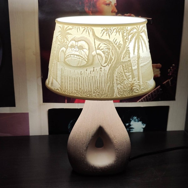 The Secret Of Monkey Island - LAMP - Fan Art - 3D Printed Lampshade - Skull Ceramic Base - Lucasarts Lucasfilm