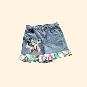 Shorts con volantes y parche de mezclilla // Mickey Sports // Minnie Mouse // Grande // Mujer 12 // Listo para enviar