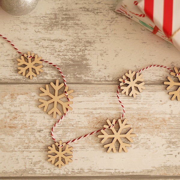 Snowflake wooden bunting, Snowflake tree garland