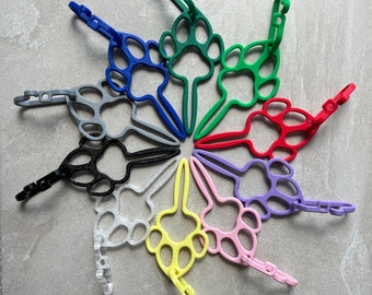 Dog Poop Bag Holder – Paw Print Leash Accessory, Hands-Free Walking Bag Caddy