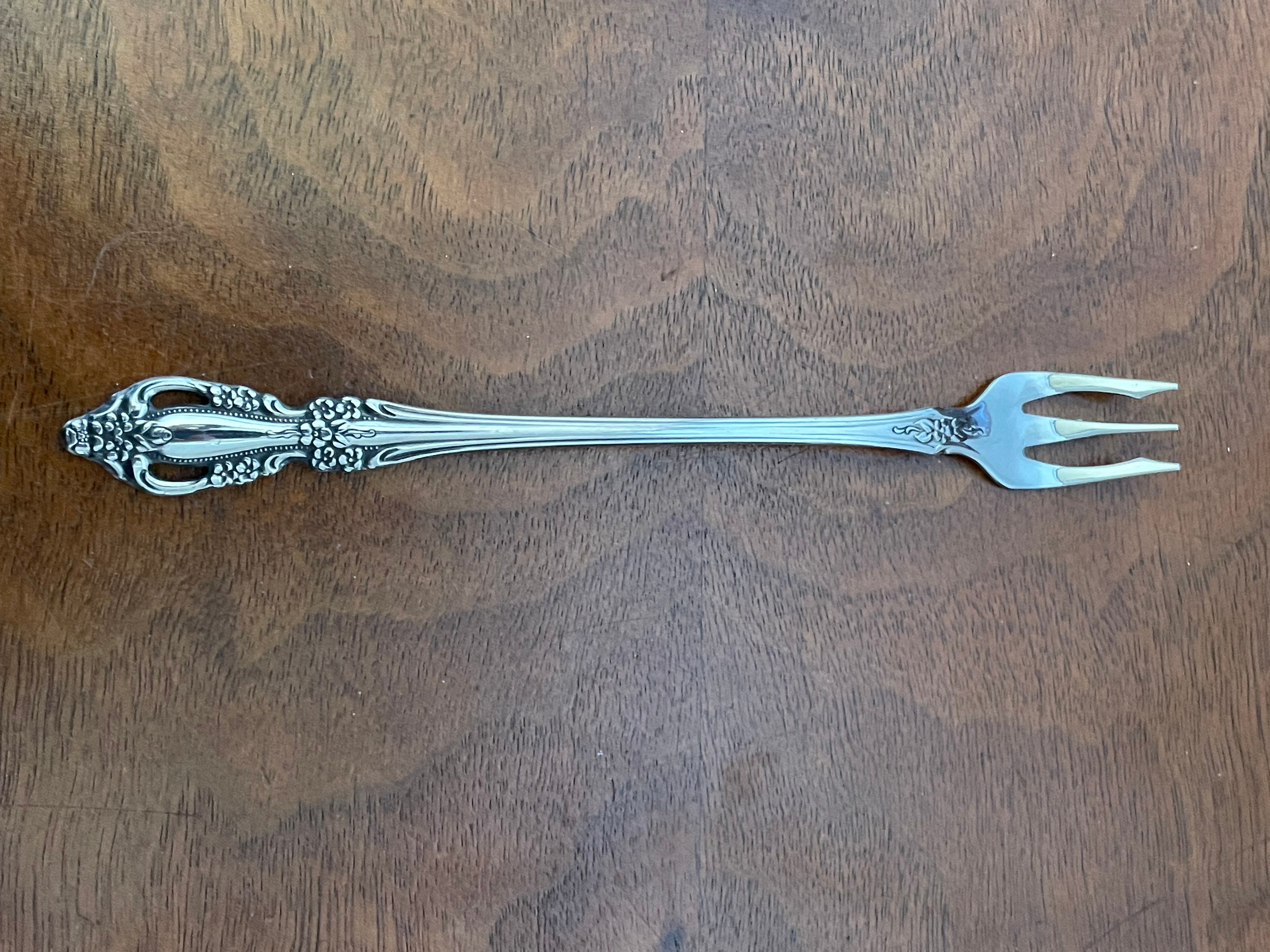 Choice Oneida Destinction Deluxe Raphael Iced Teaspoons Set Stainless Steel Seafood or Dinner