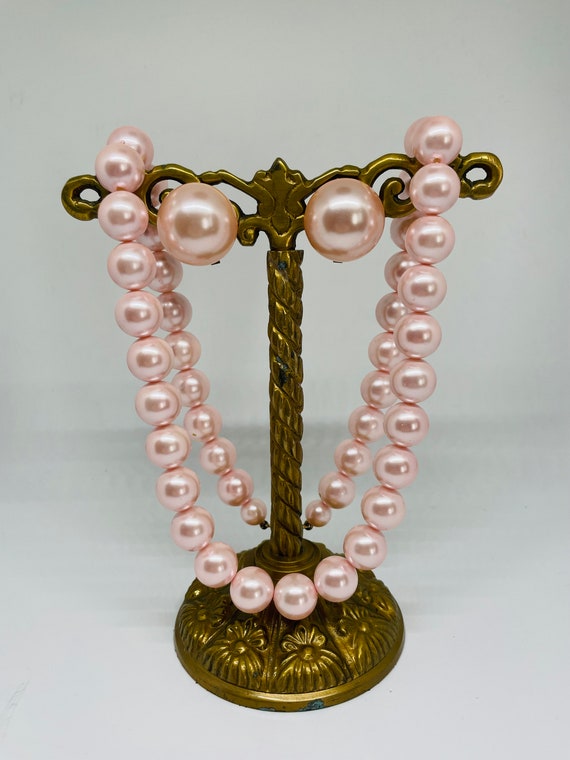 Vintage Coro Pink Bead Necklace Pearl style Beads 
