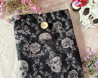 Protège-livre Dark Skull : couverture de livre rembourrée avec poche (8 x 10 po.)