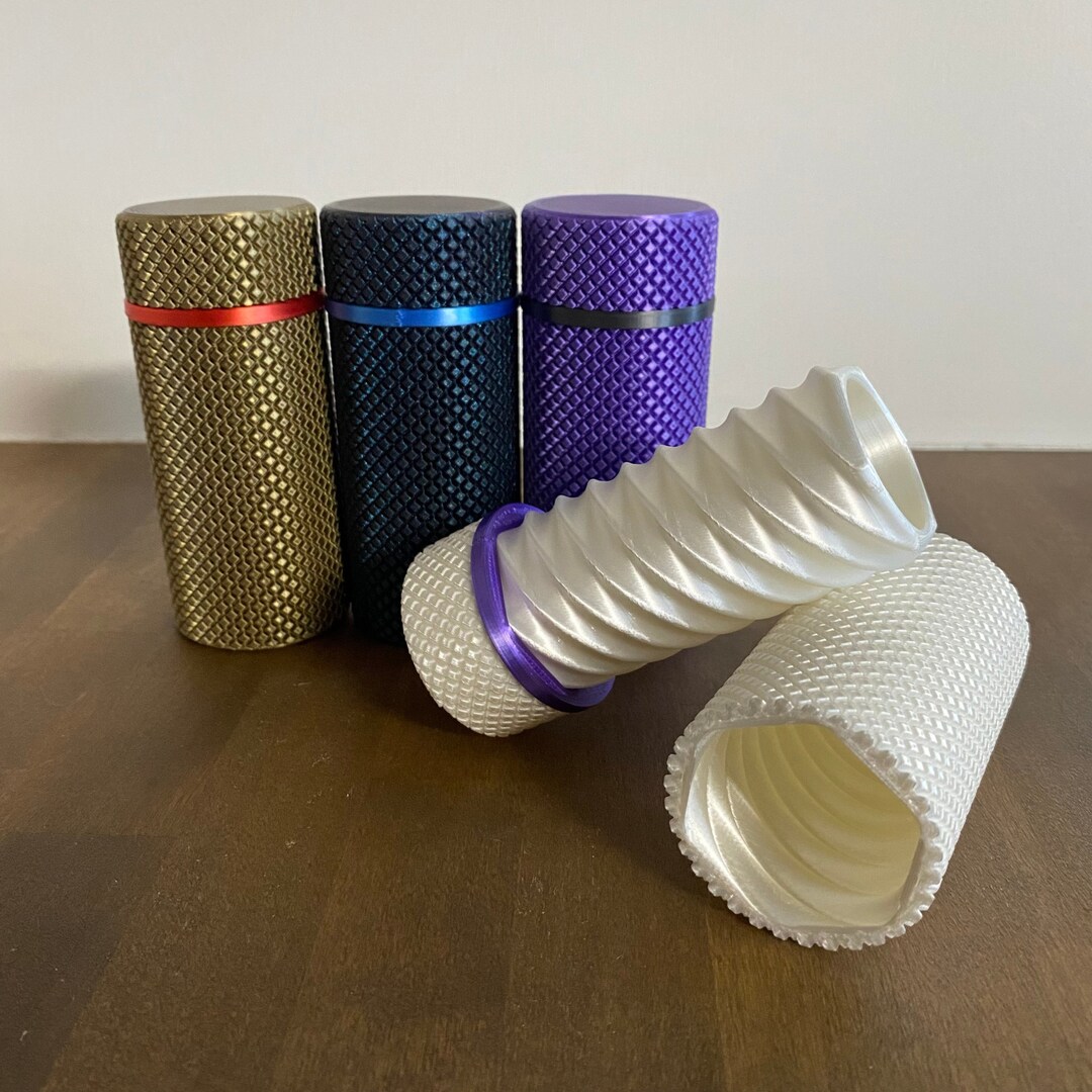 Knurled Twist Container, Self Closing Stress Toy Container, Twist 3D