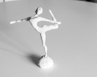 Ballet Dancer sculpture