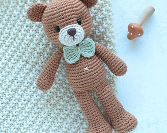 Teddy bear Timo, 20 cm, crocheted – cuddly toy made of cotton – handmade baby gift – woodland animal in caramel