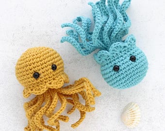 Crochet Jellyfish: Handmade Cotton Grasping Toy – Nautical Baby Gift for Birth & Christening