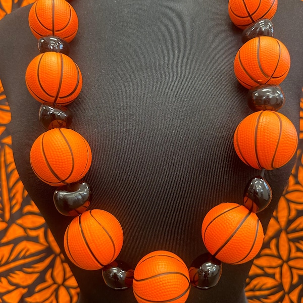 Basketball Kukui Lei