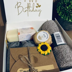 Gift Box for Her/Gift for Birthday/Gift for Valentine’s Day/Birthday Present/Pamper Gift Box/Spa gift box