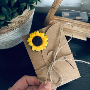 Sobres pequeños/Tarjetas de regalo Kraft/Sobres con girasoles secos/Tarjetas de cumpleaños/Tarjetas para hombres y mujeres/Mensajes escritos a mano/Tarjetas de boda