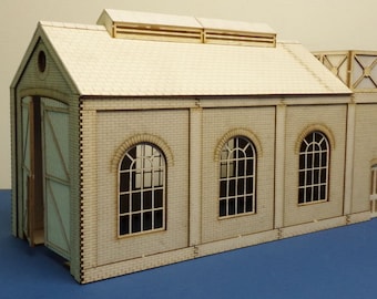 B 70-11 Cobertizo de motor pequeño calibre O con tanque de agua - (escala 7 mm, 1/43,5)