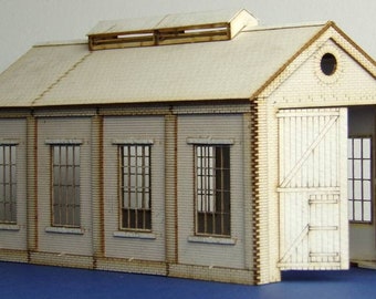 B 00-09 OO gauge small single track engine shed with square windows - (4mm scale, 1/76)