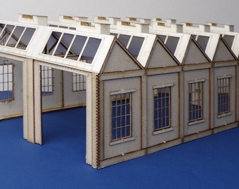 B 00-29 OO gauge north light style engine shed - (4mm scale, 1/76)