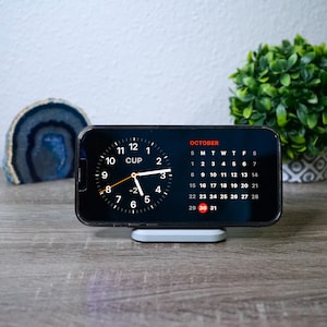 Standby Mode MagSafe Stand for 15W Apple MagSafe with Rubber Cable (3D Printed)