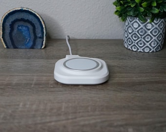 Single Flat MagSafe Holder