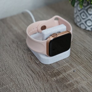 Apple Watch MagSafe Charging Station