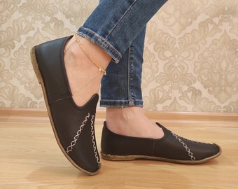 Black Unisex  Handmade Yemeni Shoes, Yemeni Shoes , Barefoot Shoes, Leather Slips On, Babouche Shoes
