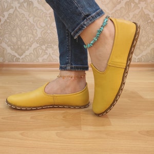 Yellow Unisex Handmade Yemeni Shoes, Handmade Genuine Leather  Slip-On Shoes - Breathable Barefoot Flats for Casual Wea