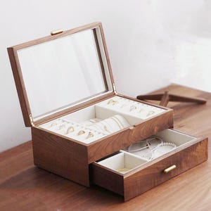 Benutzerdefinierte gravieren Walnuss Schmuckschatulle Große Holz Organizer Aufbewahrungsbox mit Schublade Schmuckschatulle Reise Geburtstagsgeschenk Jahrestag Geschenk Frau