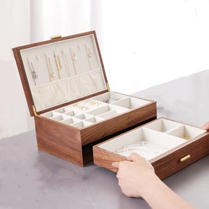 Walnuss Schmuckschatulle Große Holz Organizer Aufbewahrungsbox mit Schublade Schmuckschatulle Reise Jahrestag Geschenk Frau Geburtstagsgeschenk gravieren