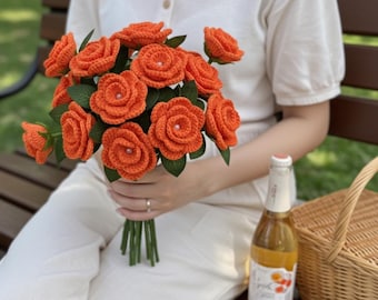 Ramo de rosas de ganchillo color naranja vibrante - Un detalle especial para Pascua, padre, madre, maestro, aniversario