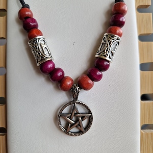 Necklace with pentagram in silver