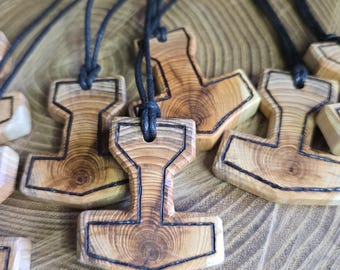 MJÖLNIR pendant made of yew/ hand-carved