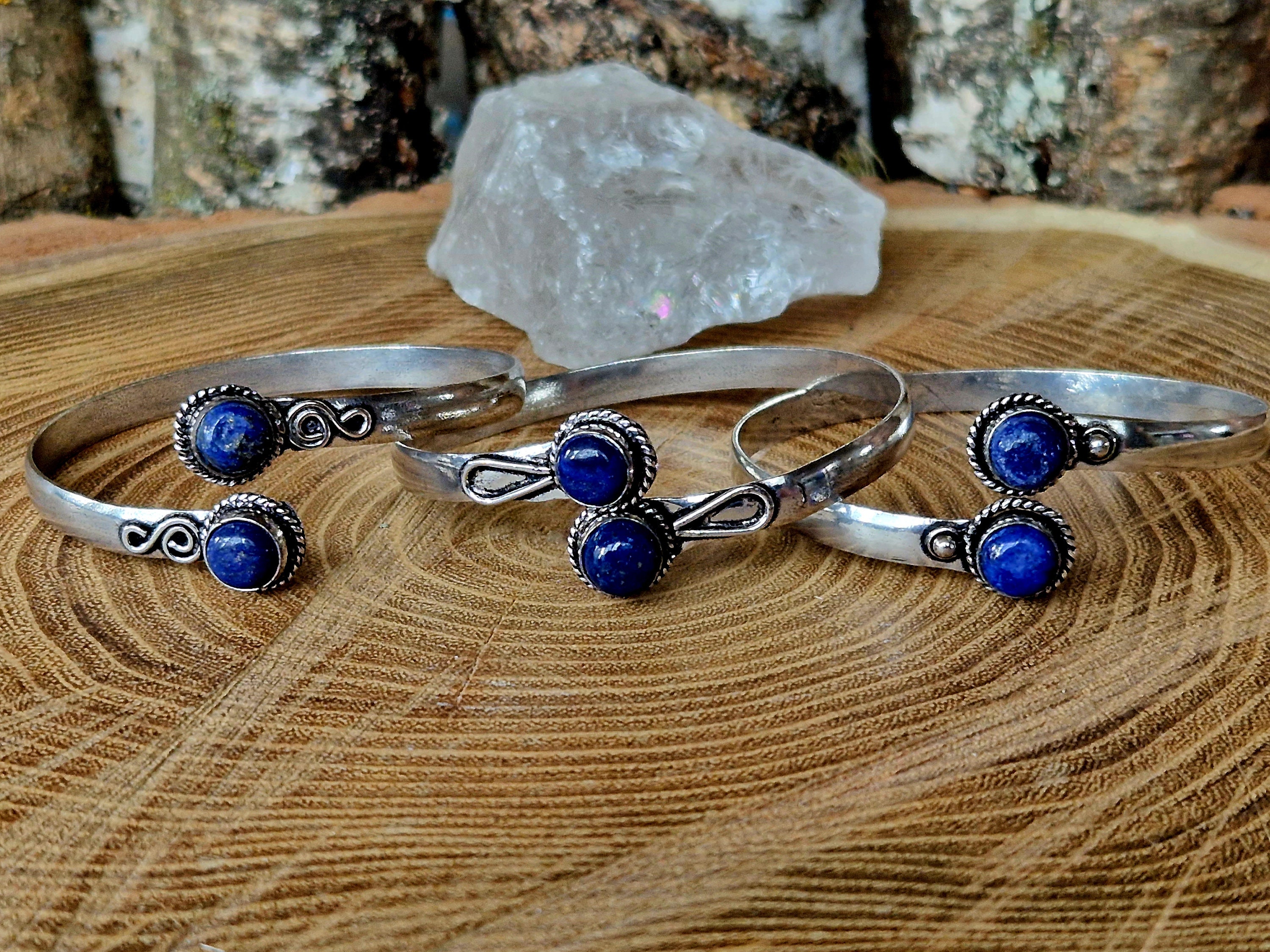 ラピスラズリをあしらったシルバーバングル - Etsy 日本