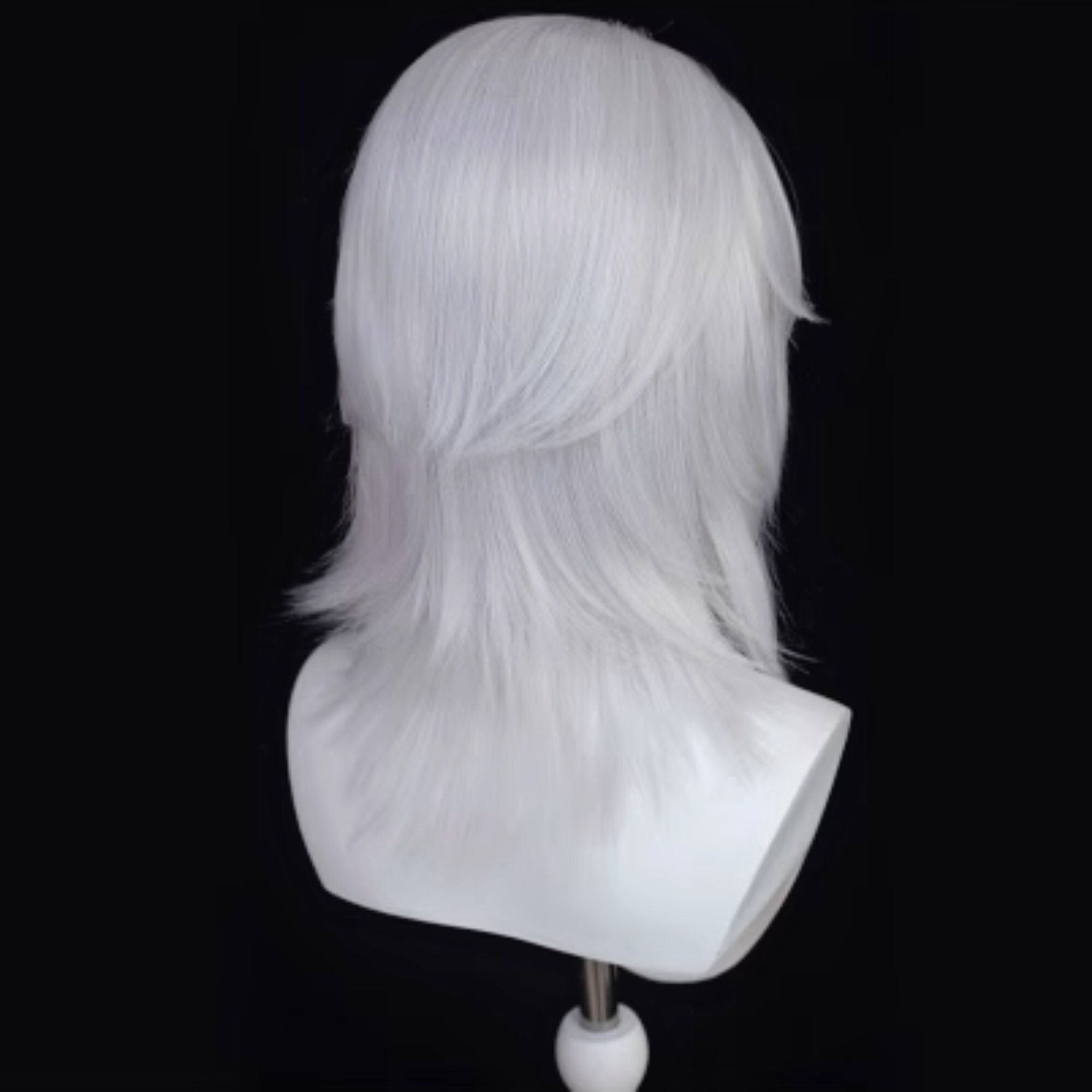 Short white cosplay hot sale wig