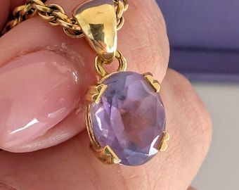 Vintage 18k Gold Amethyst Pendant: Pear-Shaped Charm