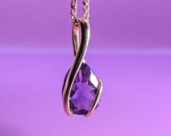 Vintage 18k Gold Amethyst Pendant: Pear-Shaped Charm