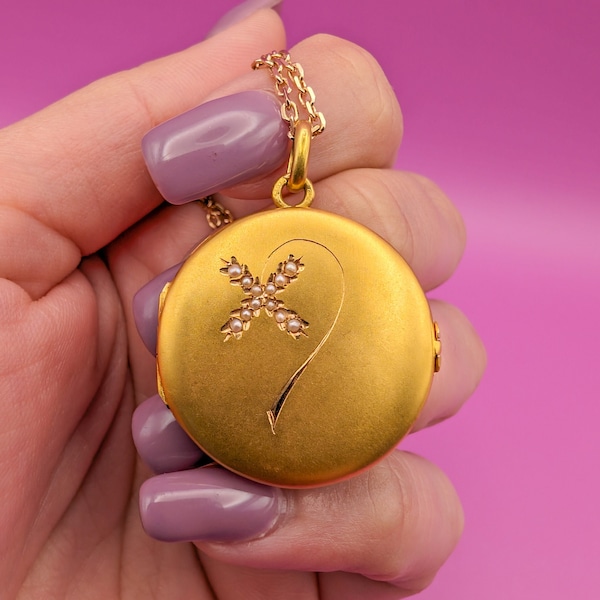 18K 1890s Art Nouveau Gold Locket 18K locket with pearls Antique gold Locket with engraving & Pearl Gift for her Vintage Gold locket
