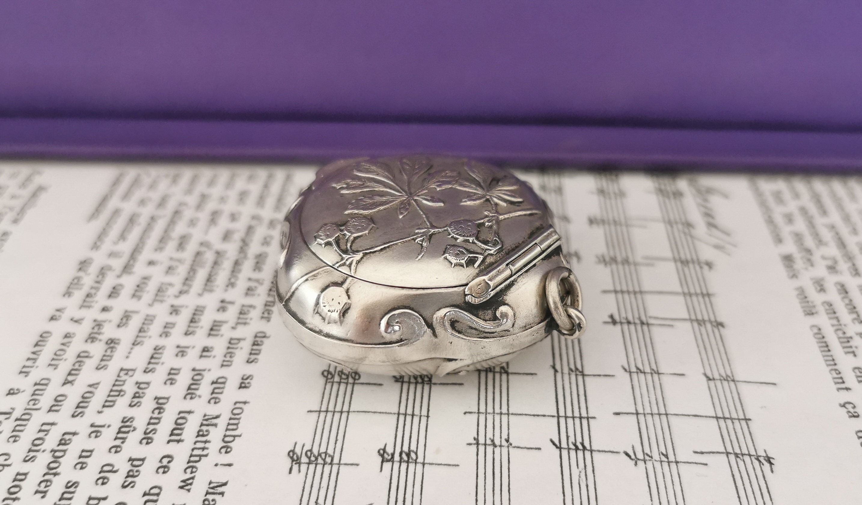 Boîte Pendentif à Pilule En Argent 925 - Style Art Nouveau - Occasion à Vérifier